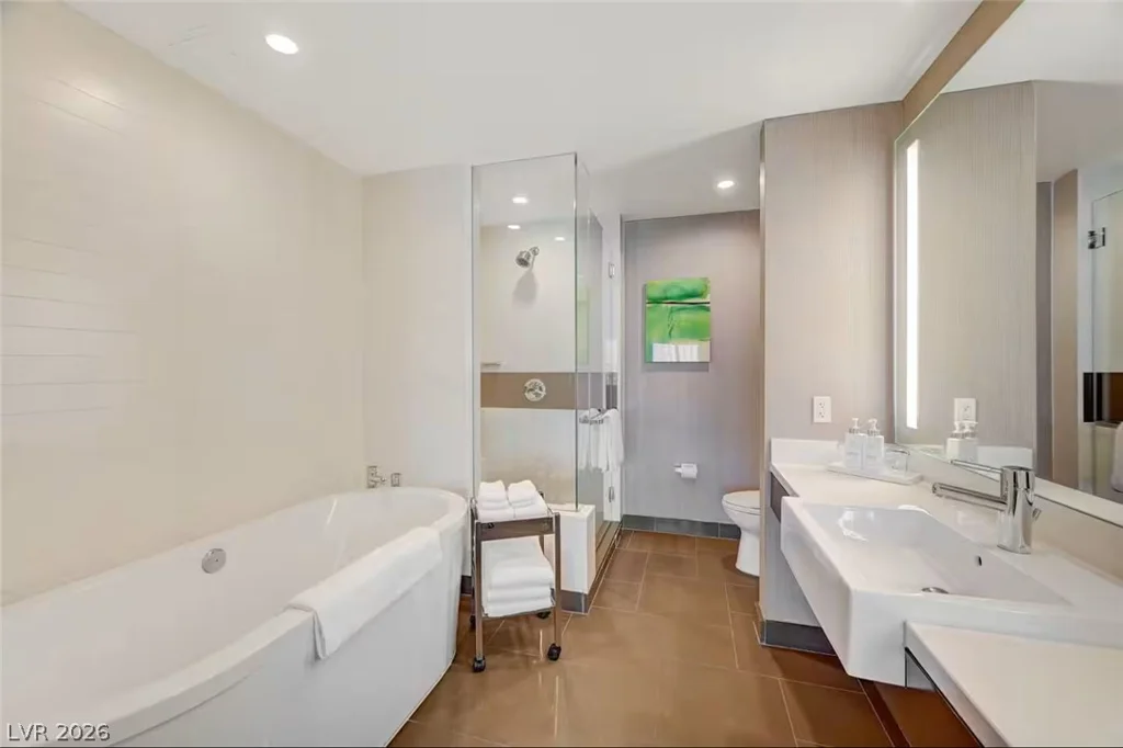 2600 Harmon, Las Vegas, NV 89158