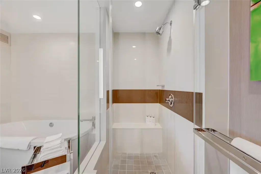 2600 Harmon, Las Vegas, NV 89158