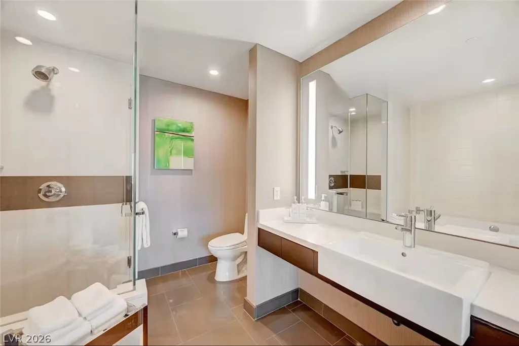2600 Harmon, Las Vegas, NV 89158