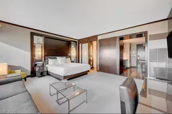 2600 Harmon, Las Vegas, NV 89158