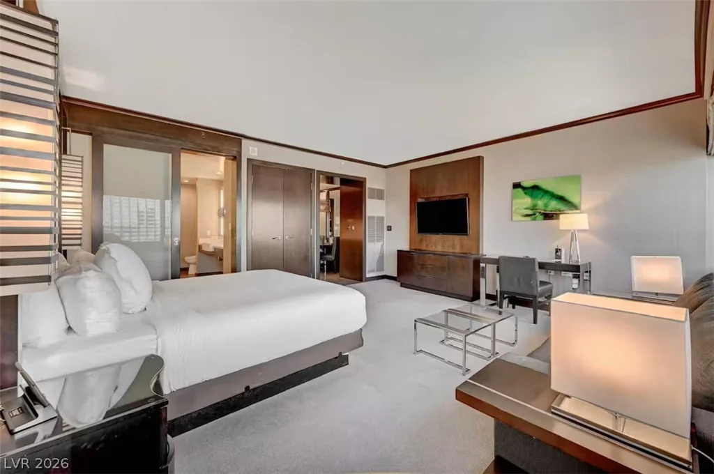 2600 Harmon, Las Vegas, NV 89158