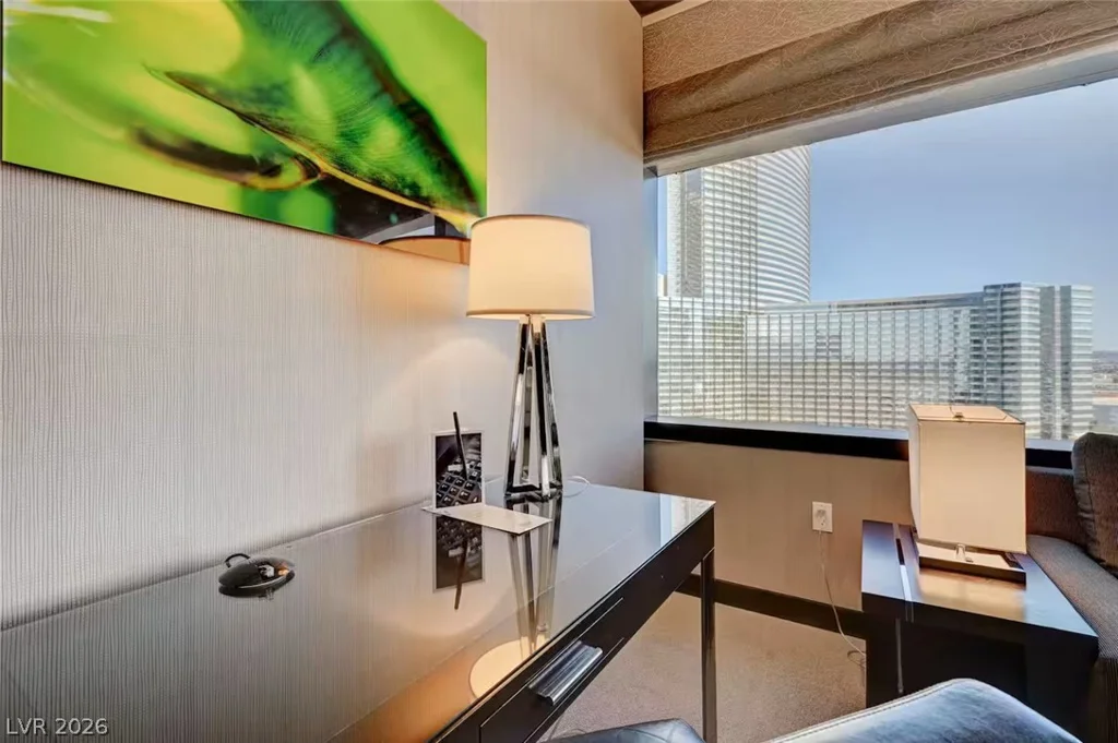 2600 Harmon, Las Vegas, NV 89158