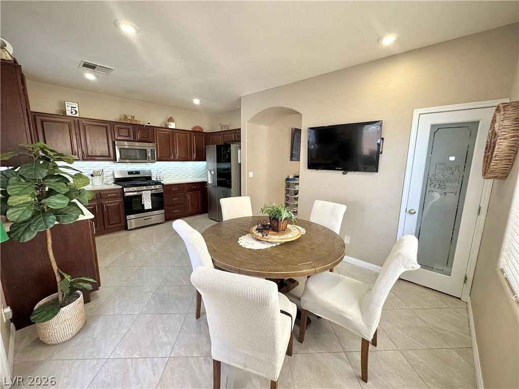 6240 Dartington Hall, Henderson, NV 89011