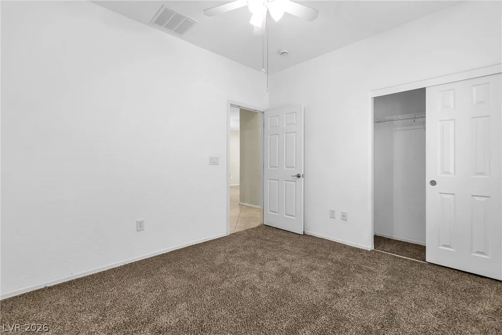 7940 Golden Warbler, North Las Vegas, NV 89084