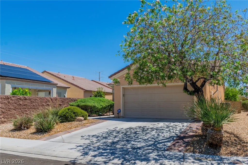 7940 Golden Warbler, North Las Vegas, NV 89084