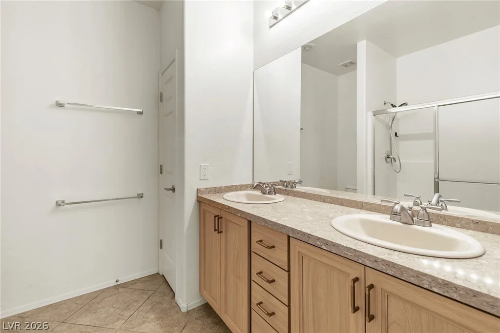 7940 Golden Warbler, North Las Vegas, NV 89084