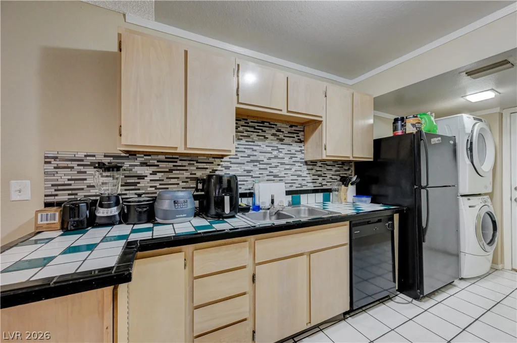 4734 Roberta, Las Vegas, NV 89119