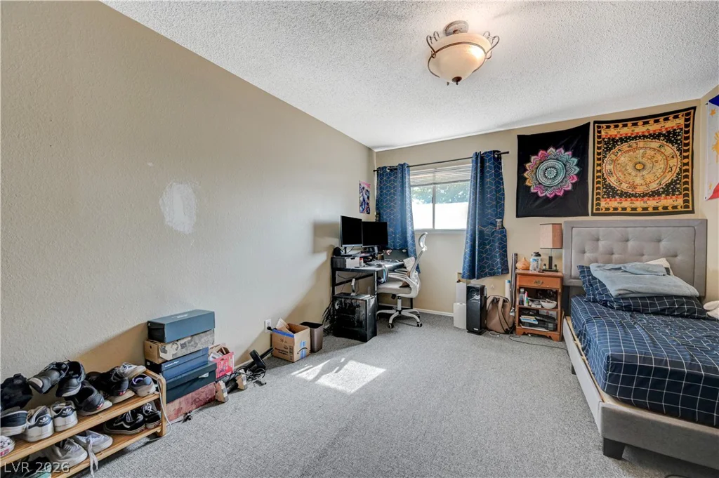 4734 Roberta, Las Vegas, NV 89119