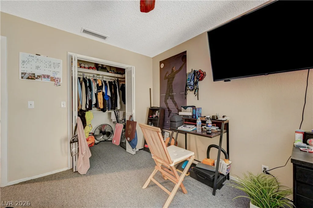 4734 Roberta, Las Vegas, NV 89119