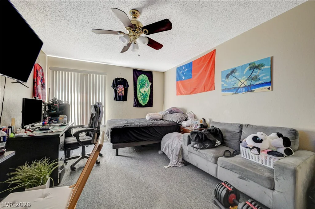 4734 Roberta, Las Vegas, NV 89119
