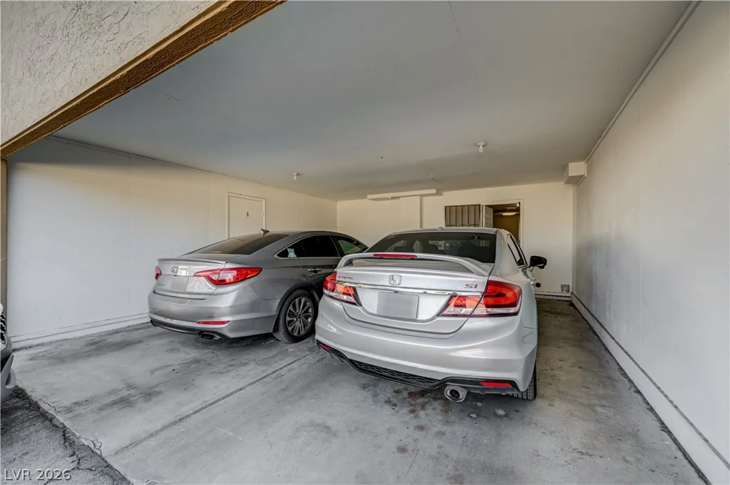 4734 Roberta, Las Vegas, NV 89119