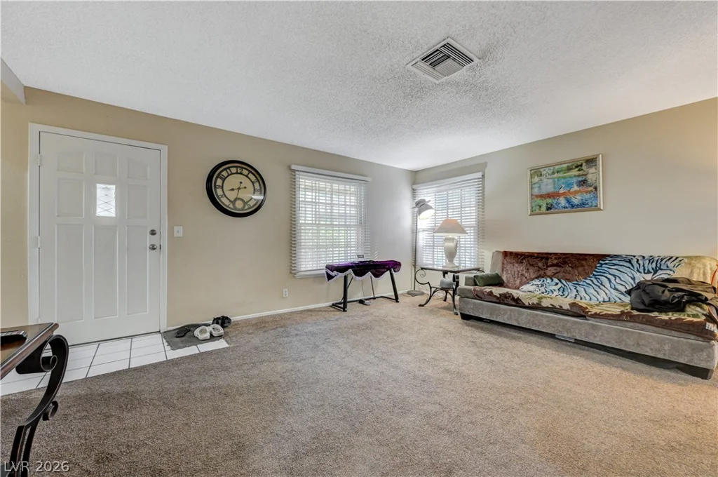 4734 Roberta, Las Vegas, NV 89119