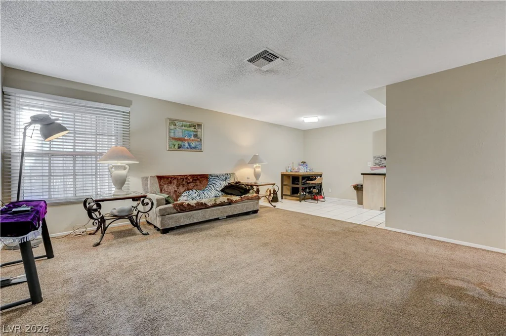 4734 Roberta, Las Vegas, NV 89119