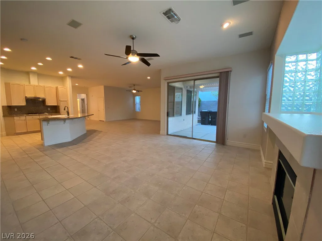 386 Apple River, Las Vegas, NV 89148