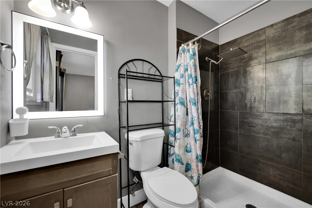 2221 Englestad, North Las Vegas, NV 89030