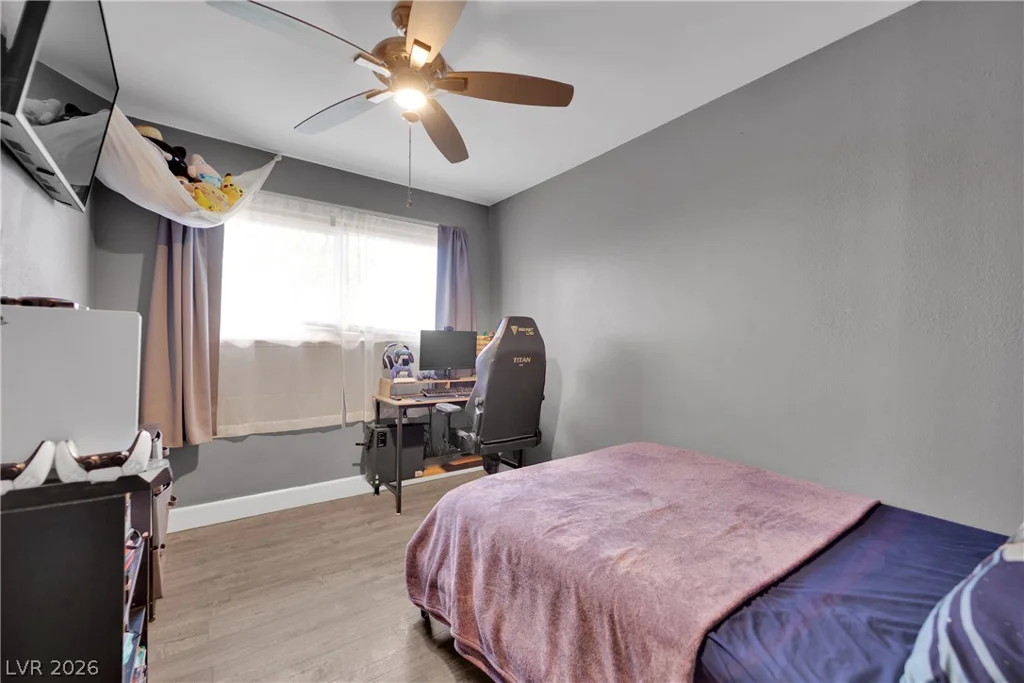 2221 Englestad, North Las Vegas, NV 89030