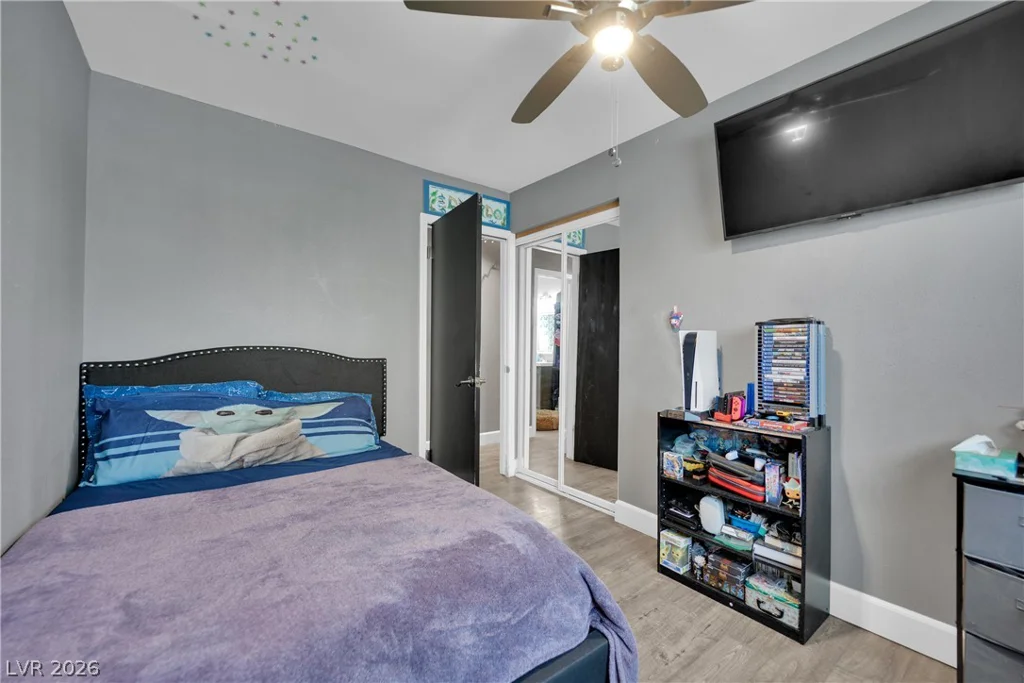 2221 Englestad, North Las Vegas, NV 89030
