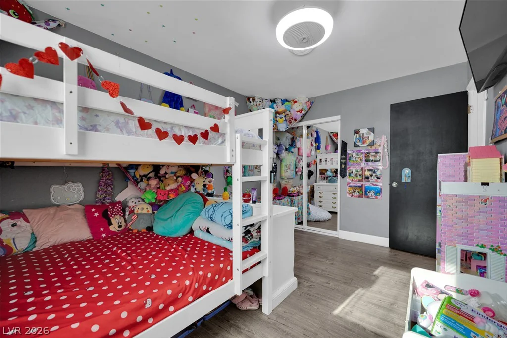 2221 Englestad, North Las Vegas, NV 89030