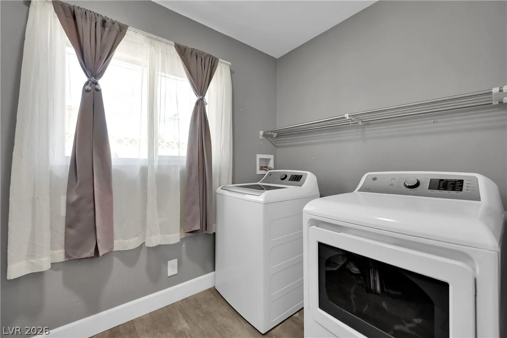 2221 Englestad, North Las Vegas, NV 89030