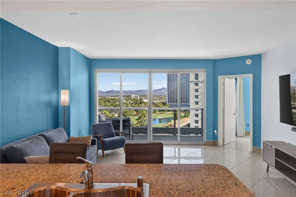 322 Karen, Las Vegas, NV 89109