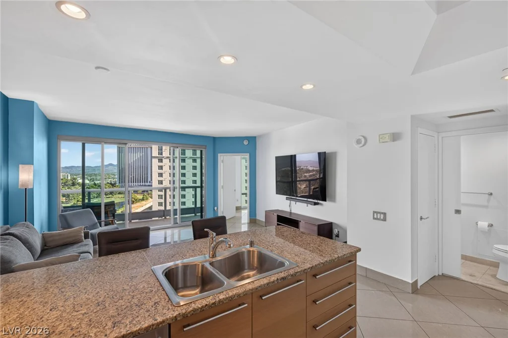 322 Karen, Las Vegas, NV 89109