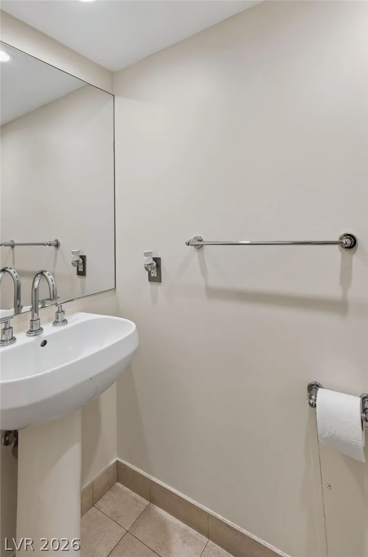 322 Karen, Las Vegas, NV 89109