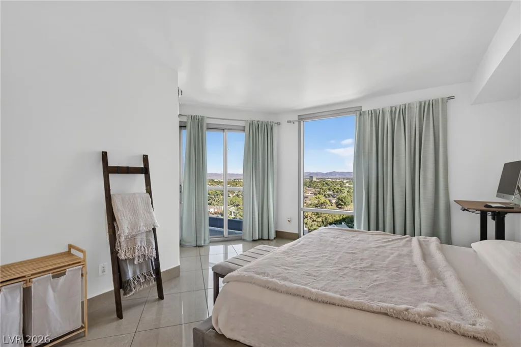 322 Karen, Las Vegas, NV 89109