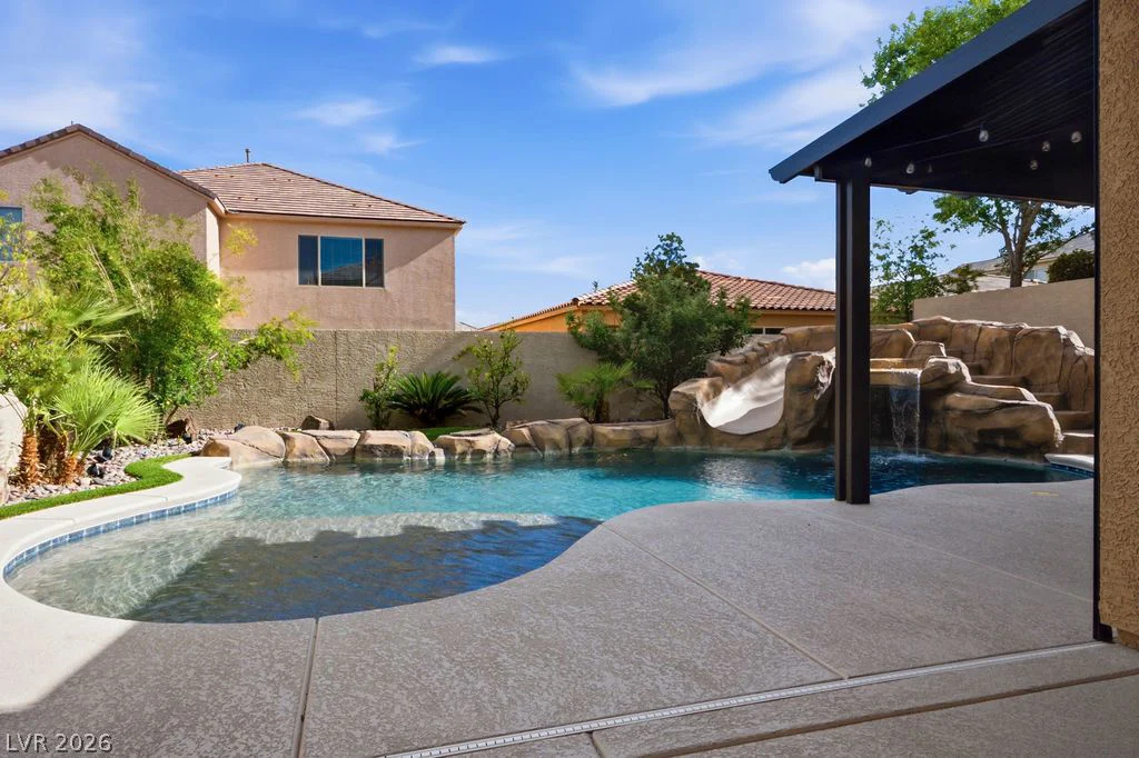 10327 Parkview Mountain, Las Vegas, NV 89166