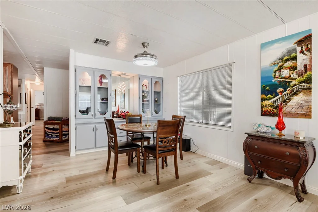 5107 Royal, Las Vegas, NV 89103