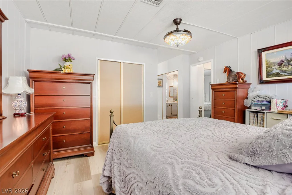 5107 Royal, Las Vegas, NV 89103