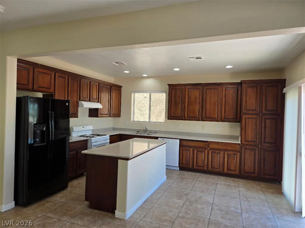 7668 Ambersnail, Las Vegas, NV 89139