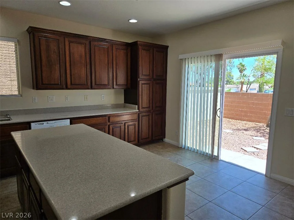 7668 Ambersnail, Las Vegas, NV 89139