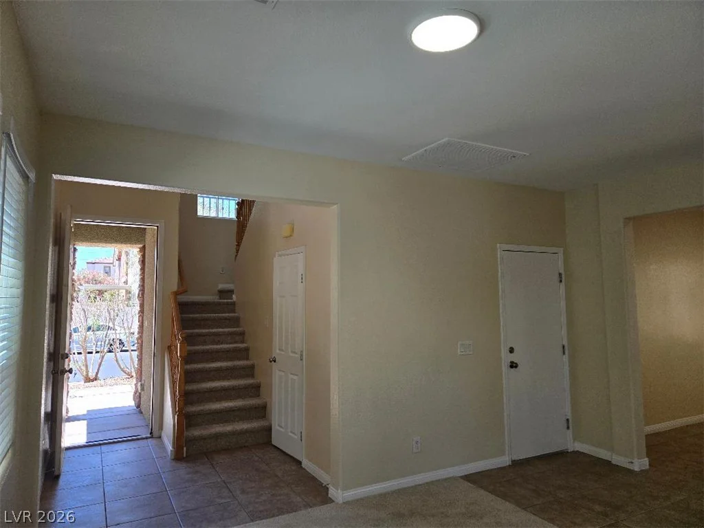 7668 Ambersnail, Las Vegas, NV 89139