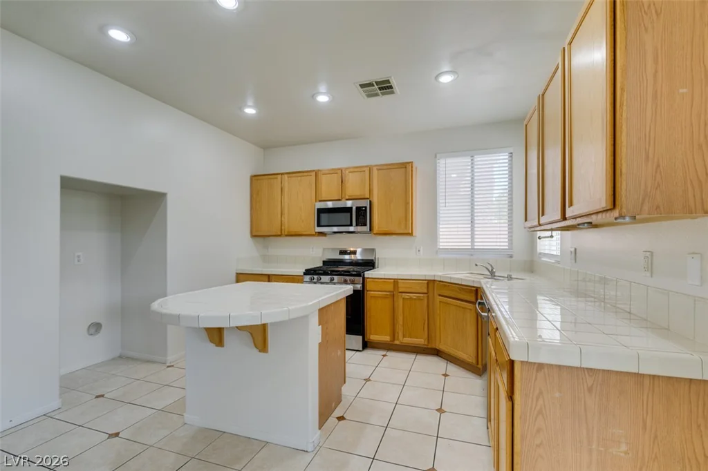 10929 Esta Ponia, Las Vegas, NV 89144