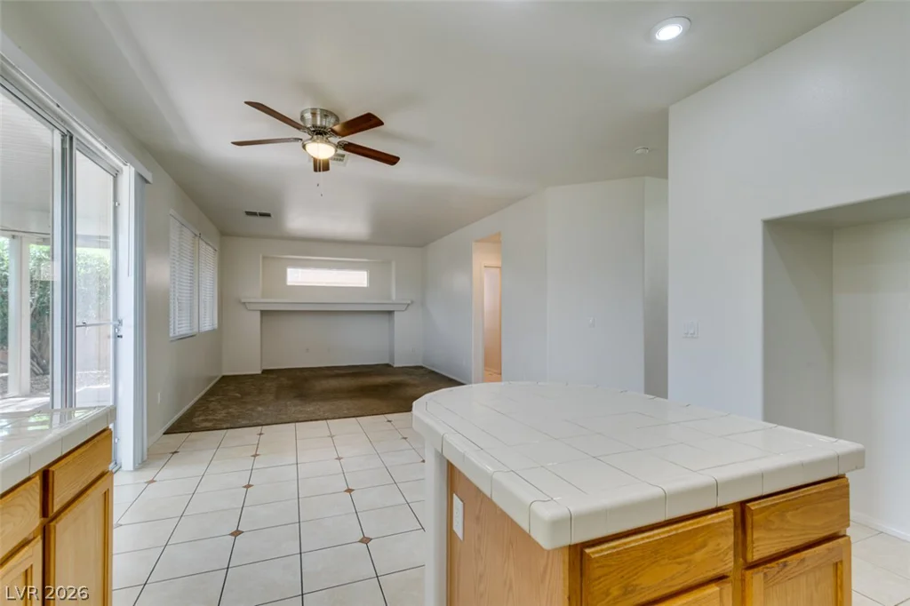 10929 Esta Ponia, Las Vegas, NV 89144