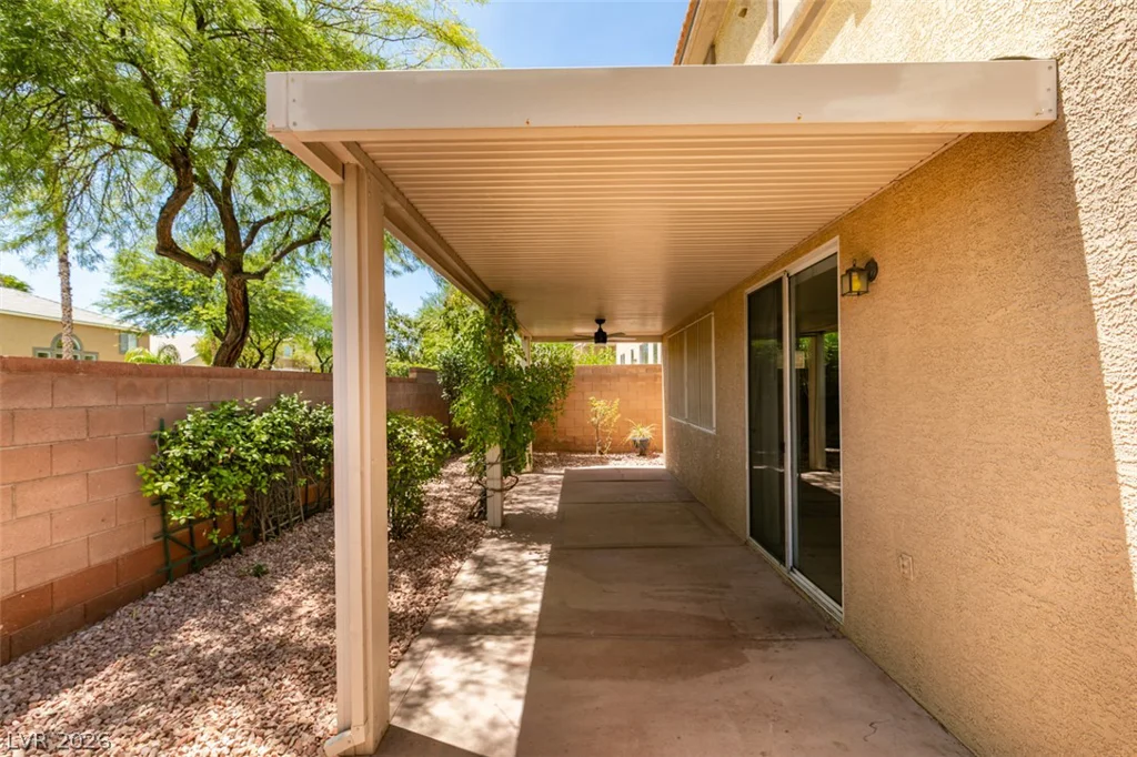 10929 Esta Ponia, Las Vegas, NV 89144