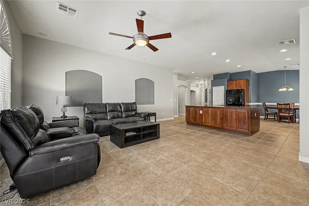 7123 Boomer Beach, Las Vegas, NV 89166