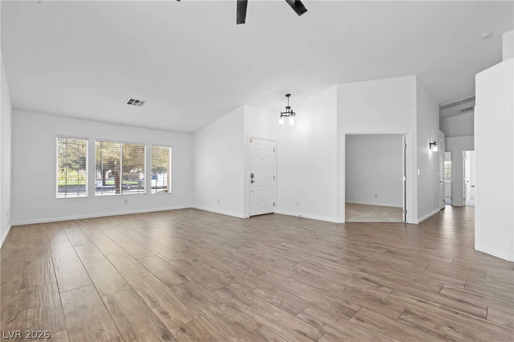 6813 Unicorn, Las Vegas, NV 89131