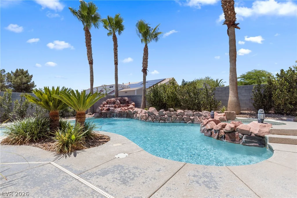 6813 Unicorn, Las Vegas, NV 89131