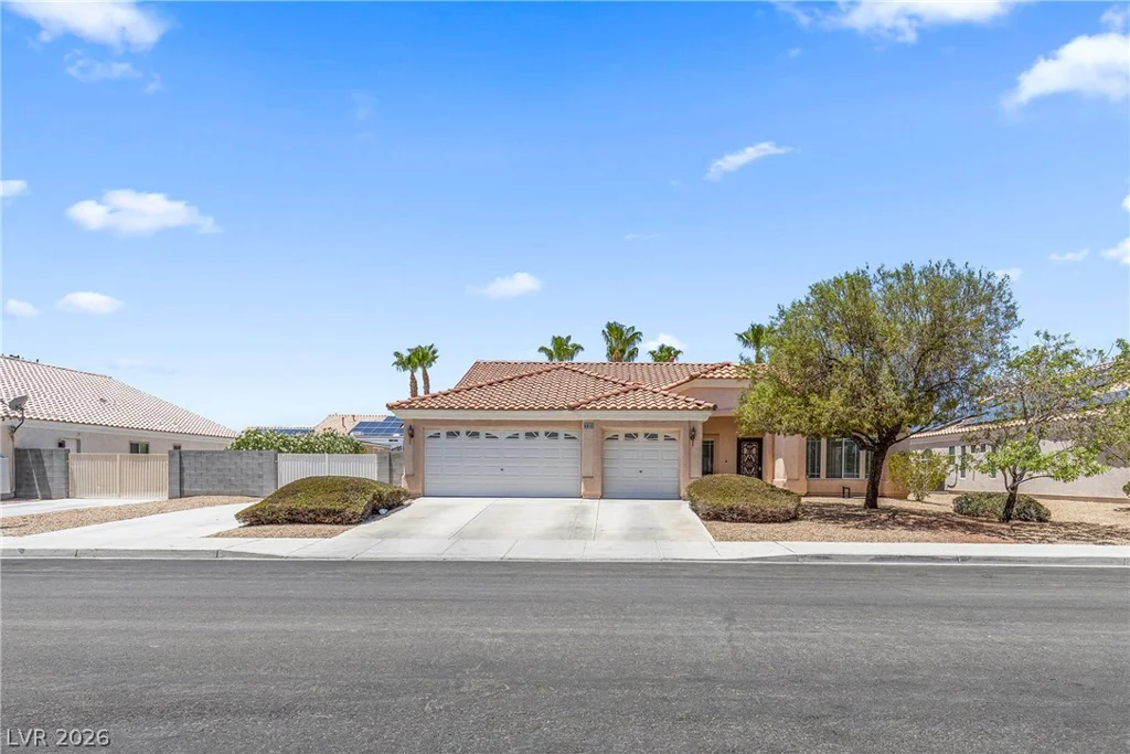 6813 Unicorn, Las Vegas, NV 89131