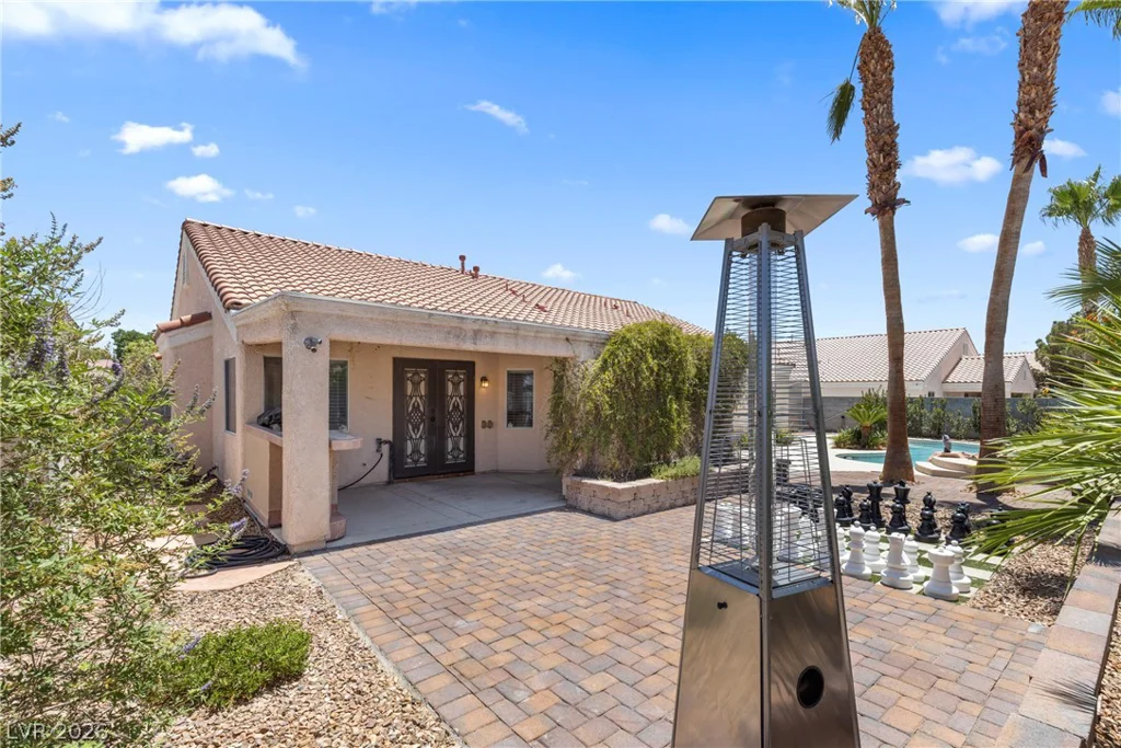 6813 Unicorn, Las Vegas, NV 89131
