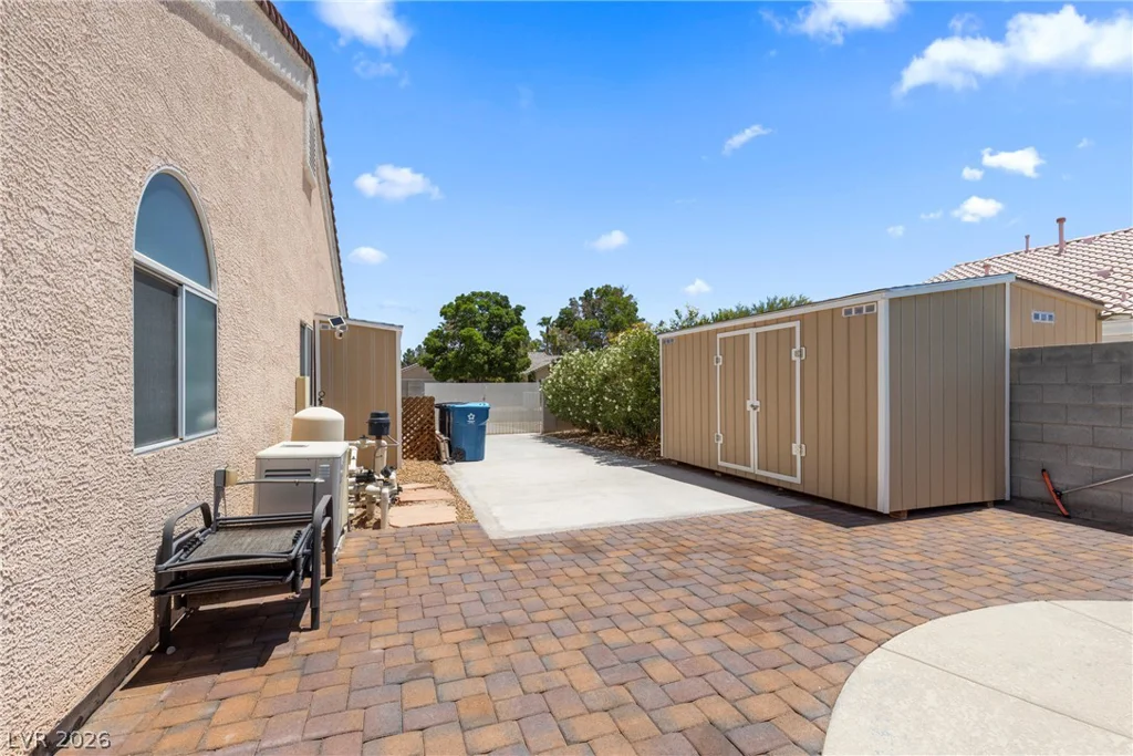 6813 Unicorn, Las Vegas, NV 89131