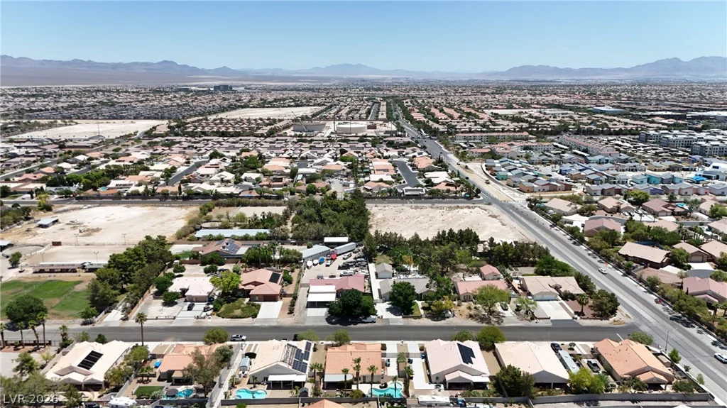 6813 Unicorn, Las Vegas, NV 89131