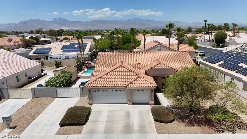 6813 Unicorn, Las Vegas, NV 89131