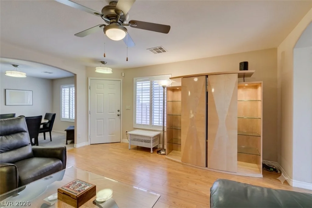 1094 Ashwood Bay, Las Vegas, NV 89183