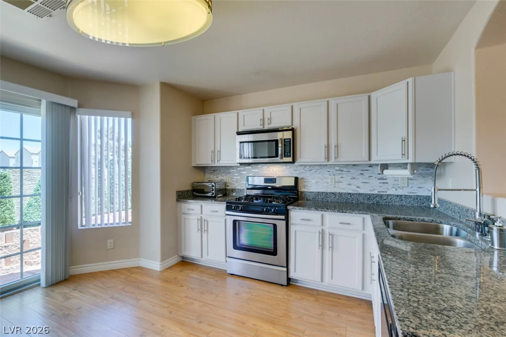 1094 Ashwood Bay, Las Vegas, NV 89183