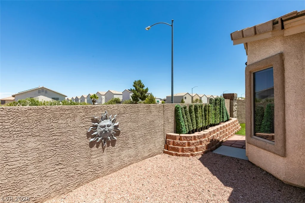 1094 Ashwood Bay, Las Vegas, NV 89183