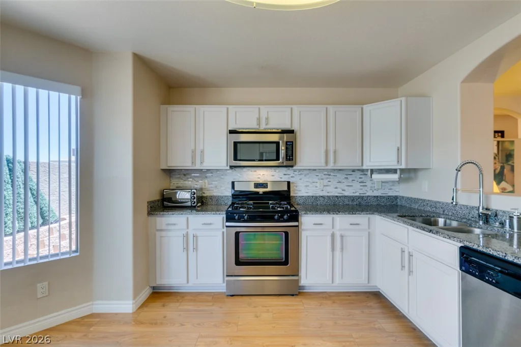 1094 Ashwood Bay, Las Vegas, NV 89183