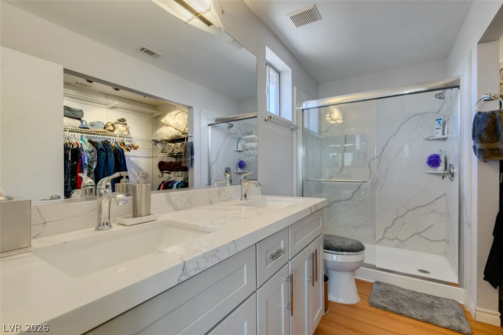 1094 Ashwood Bay, Las Vegas, NV 89183