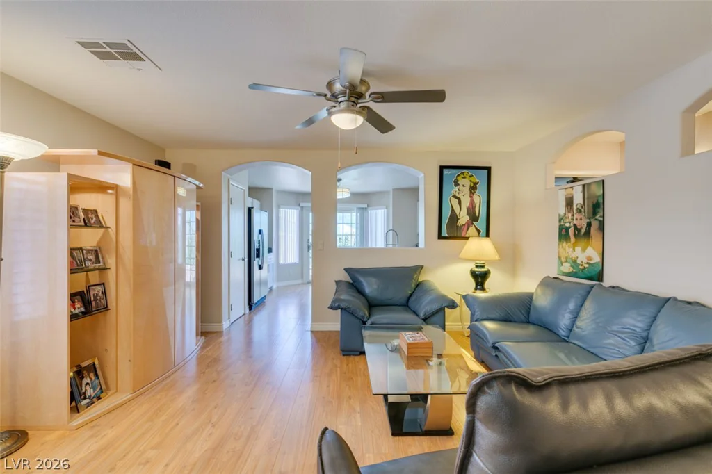1094 Ashwood Bay, Las Vegas, NV 89183